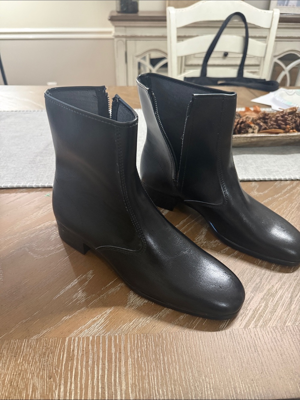 Women's Black Leather Ankle Boots - Classic Zip Bootie